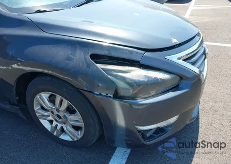 2013 Nissan Altima 2.5 S z USA, uszkodzony, nr VIN 1N4AL3AP4DN566153